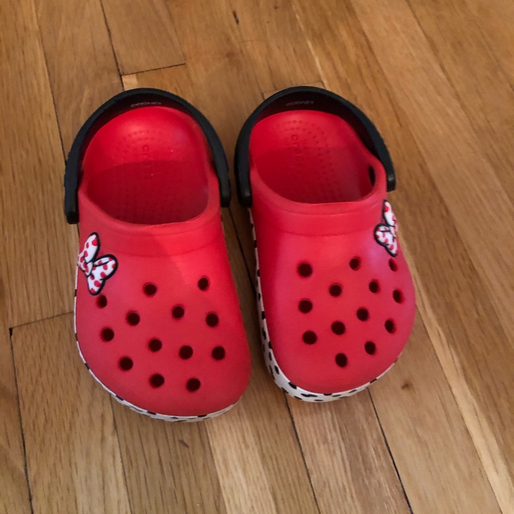 Toddler size 6 Crocs Minnie Mouse Edition EUC